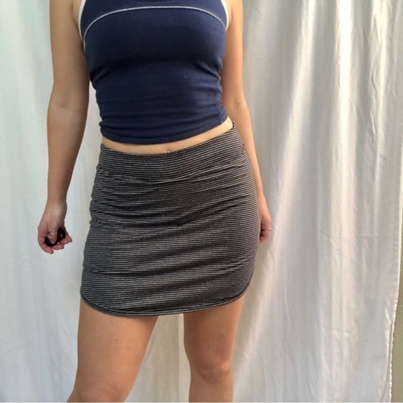 lululemon athletica Dresses & Skirts - ✨Buy 1 get 2 free Lola black and white skort